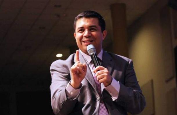 El sentido adiós al Pastor Miguel Montoya a causa de Covid-19