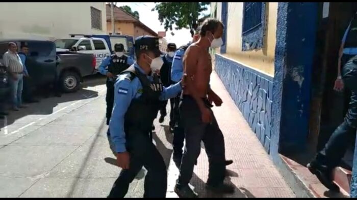 Capturan a dos hombres acusados de violar a menor en Choluteca