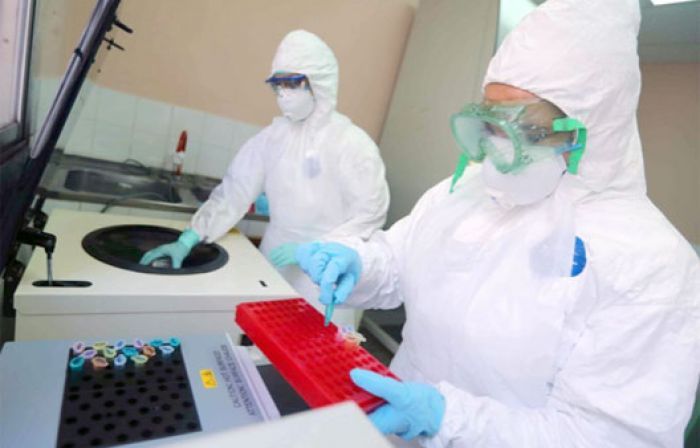 Microbiólogos hondureños exigen a gobierno que adquiera más vacunas anti Covid