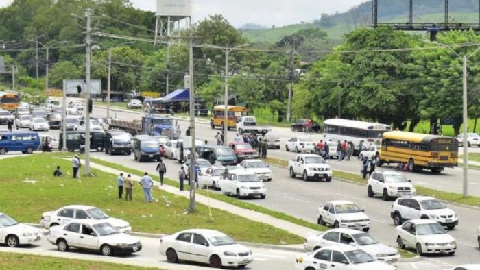 Dirigencia del transporte interurbano en Honduras anuncia paro en al menos 7 departamentos