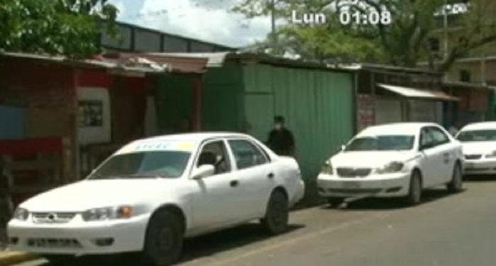 Taxistas pedirán al presidente Bukele vacunas contra la covid-19