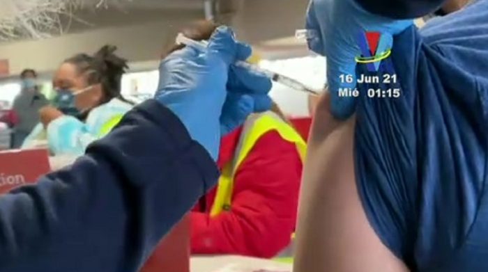 Región Metropolitana arranca quinta jornada de vacunación contra la covid