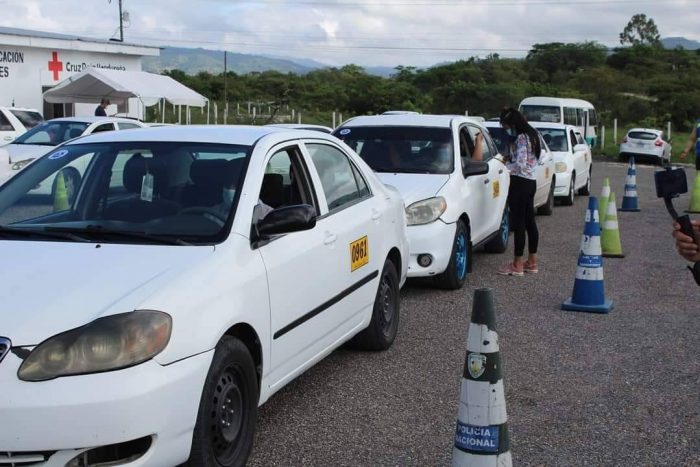 Vacunados taxistas con primera dosis contra el Covid en Honduras