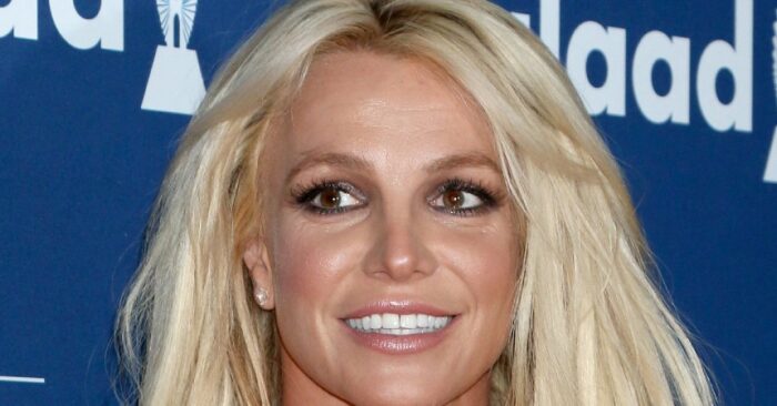 El padre de Britney Spears renuncia a la tutela legal de la cantante