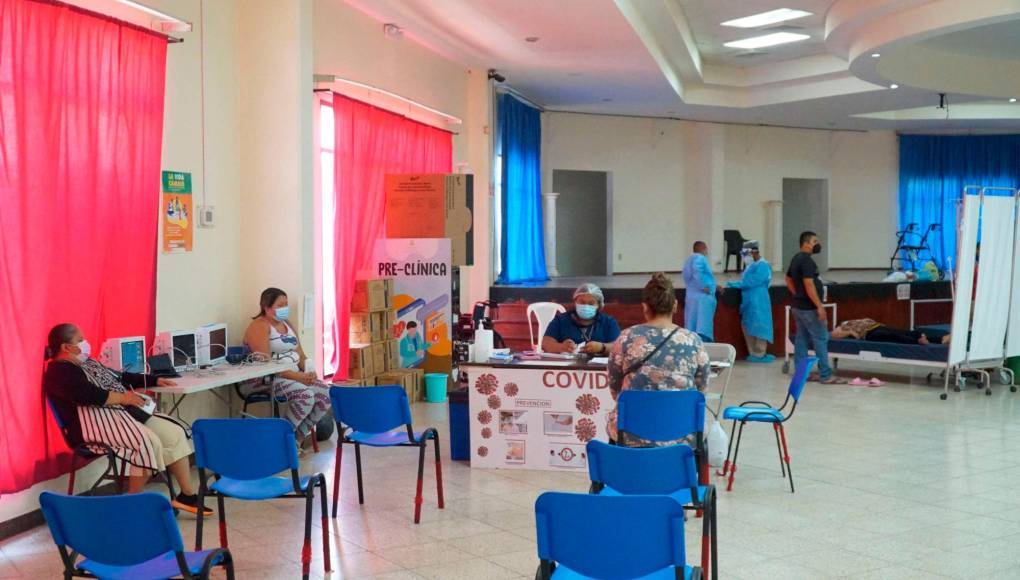 Grupos priorizados de 67,000 hondureños recibirán dosis de refuerzo contra el COVID-19