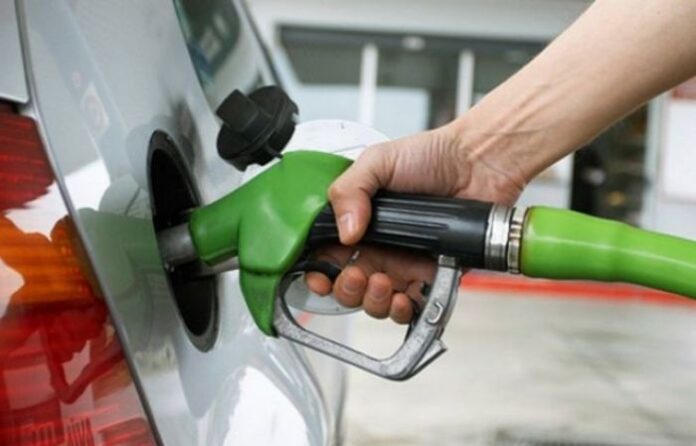 Los precios de los carburantes no se moverán hasta el 31 de diciembre del 2021