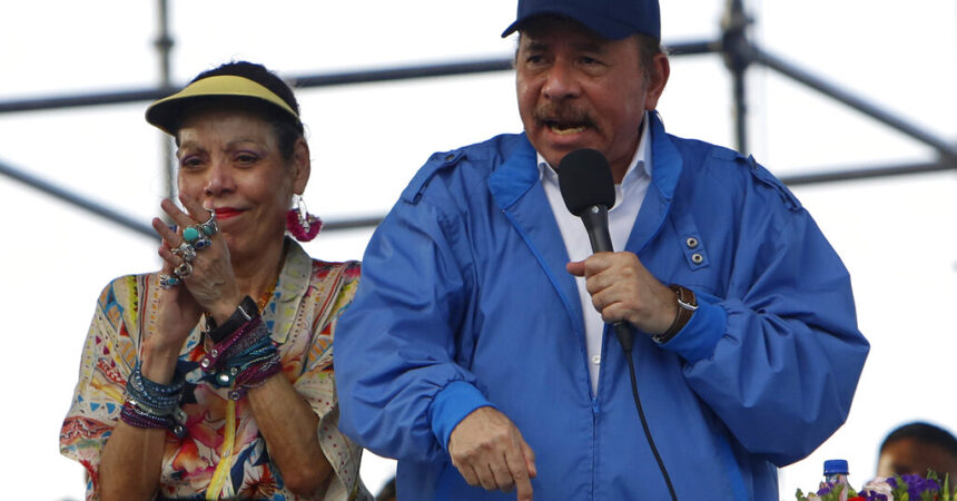 Daniel Ortega lidera escrutinio de cuestionados comicios