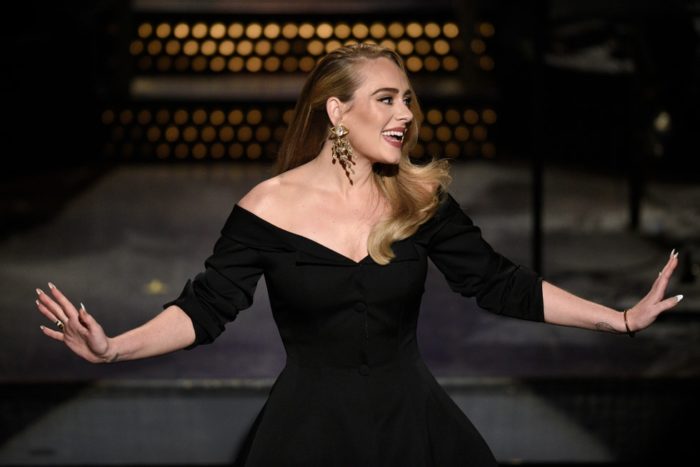 Adele lloró durante las llamadas de FaceTime con los fanáticos después de cancelar sus shows en Las Vegas