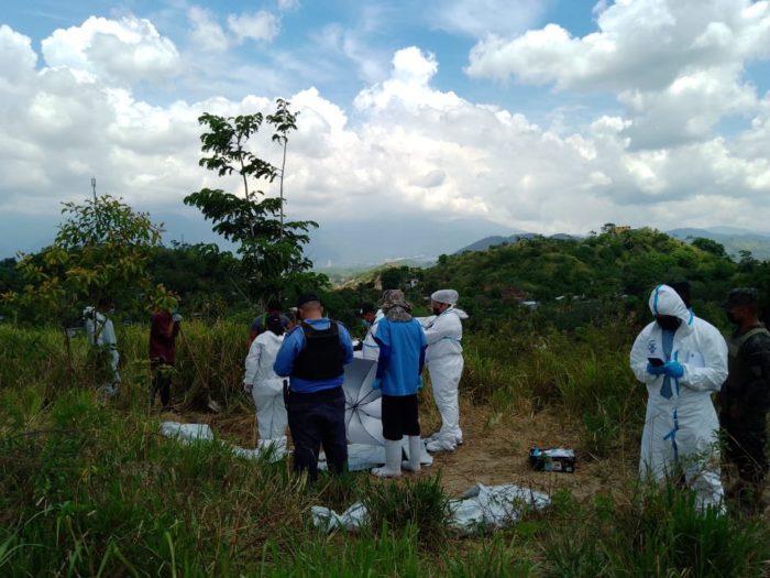 Encuentran cadáveres en cementerio clandestino en aldea El Carmen de SPS