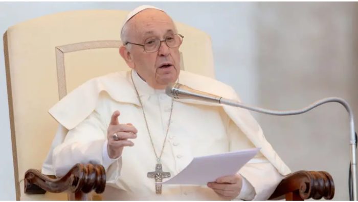 El papa alerta de la pornografía, un "vicio" también de "sacerdotes y monjas"