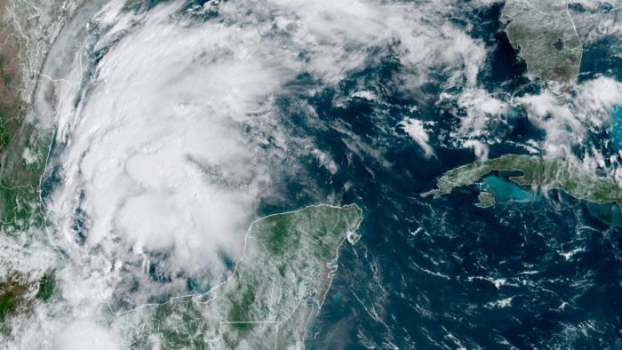 Temor a que el Golfo de México actúe como "incubadora" de feroces huracanes