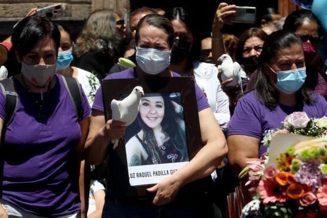 Al menos 47 mujeres han sido quemadas este año en México 3