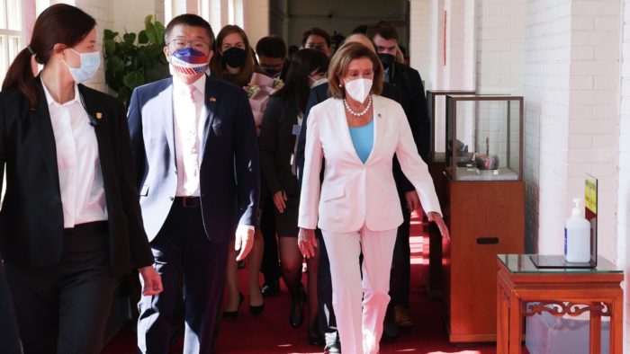 Nancy Pelosi termina un viaje de 24 horas a Taiwán, una vista que indignó a China
