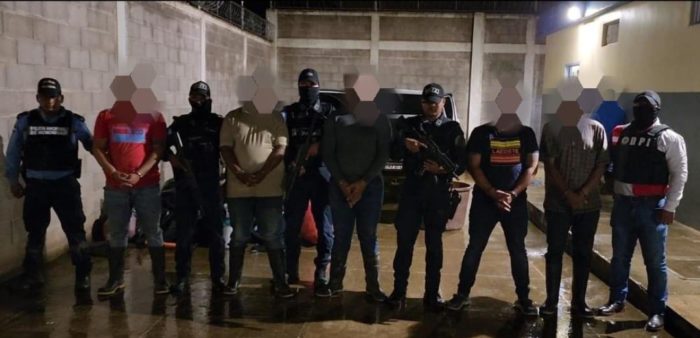 Caen cinco miembros de la banda El Cura con varias armas de fuego en Olancho