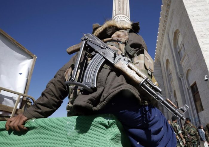 Mueren 21 miembros de milicia apoyada por UAE en ataque de Al Qaeda en Yemen