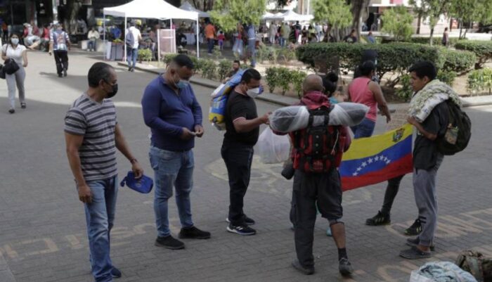 Los venezolanos que busquen entrar ilegalmente serán regresados a México