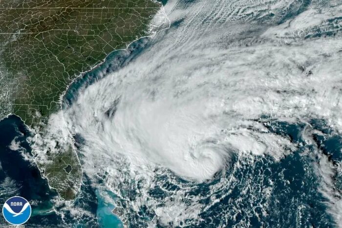 Tormenta tropical Nicole enfila hacia Bahamas y Florida